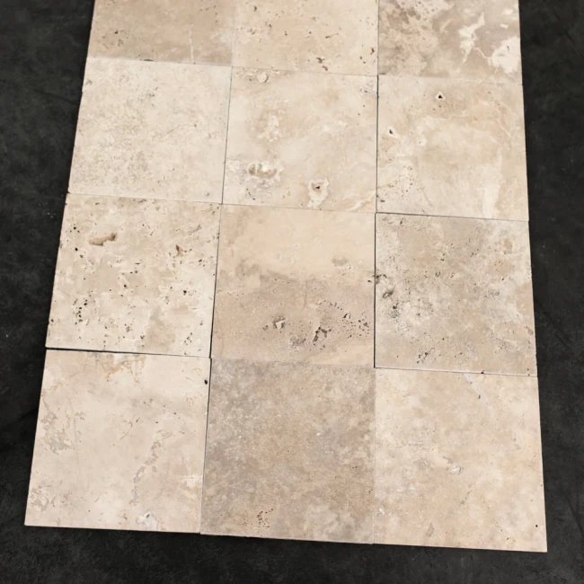 Przejdź do produktu Trawertyn Super Light Bębnowany Szlif French Pattern 12mm 1kpl= 0,742m2