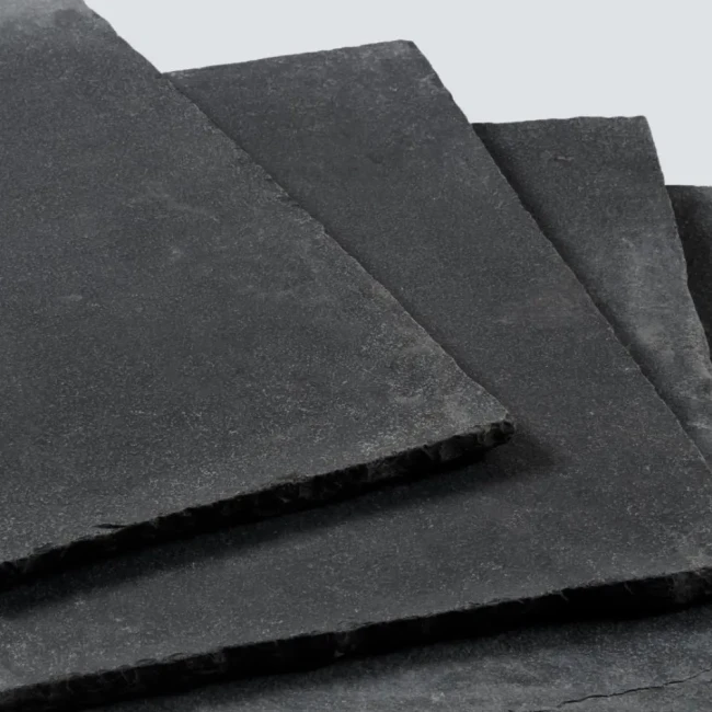 Przejdź do produktu Płytka Kadappa Black Limestone Pół-szlifowana Bębnowana 20x20x1,5 cm