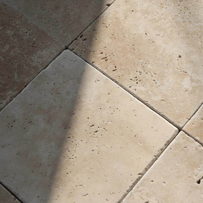 Przejdź do produktu Trawertyn Super Light 10x10x1,2 cm