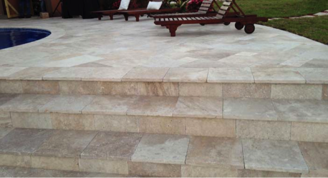 Przejdź do produktu Trawertyn beżowy 3cm Blend mix antykowany 40,6x61x3 taras ogród basen