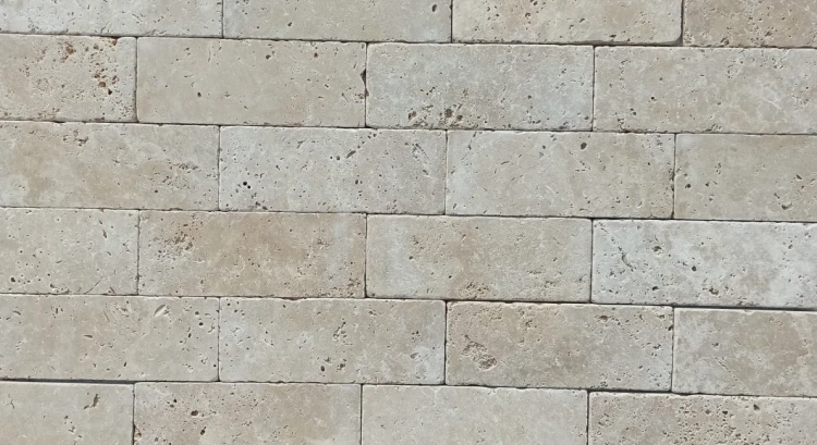 1023